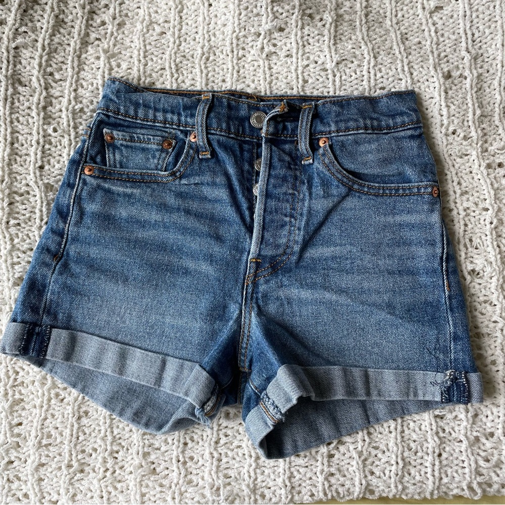 Levi’s high waisted Jean Shorts